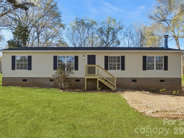 1123 Dallas Stanley Highway , Dallas, NC 28034