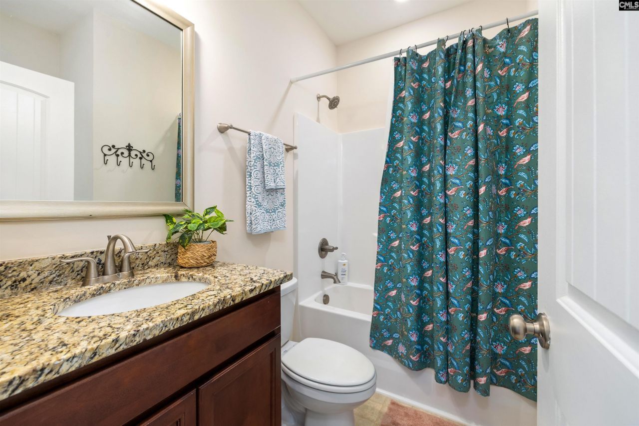 390 Gatesbrook Drive  Photo 19