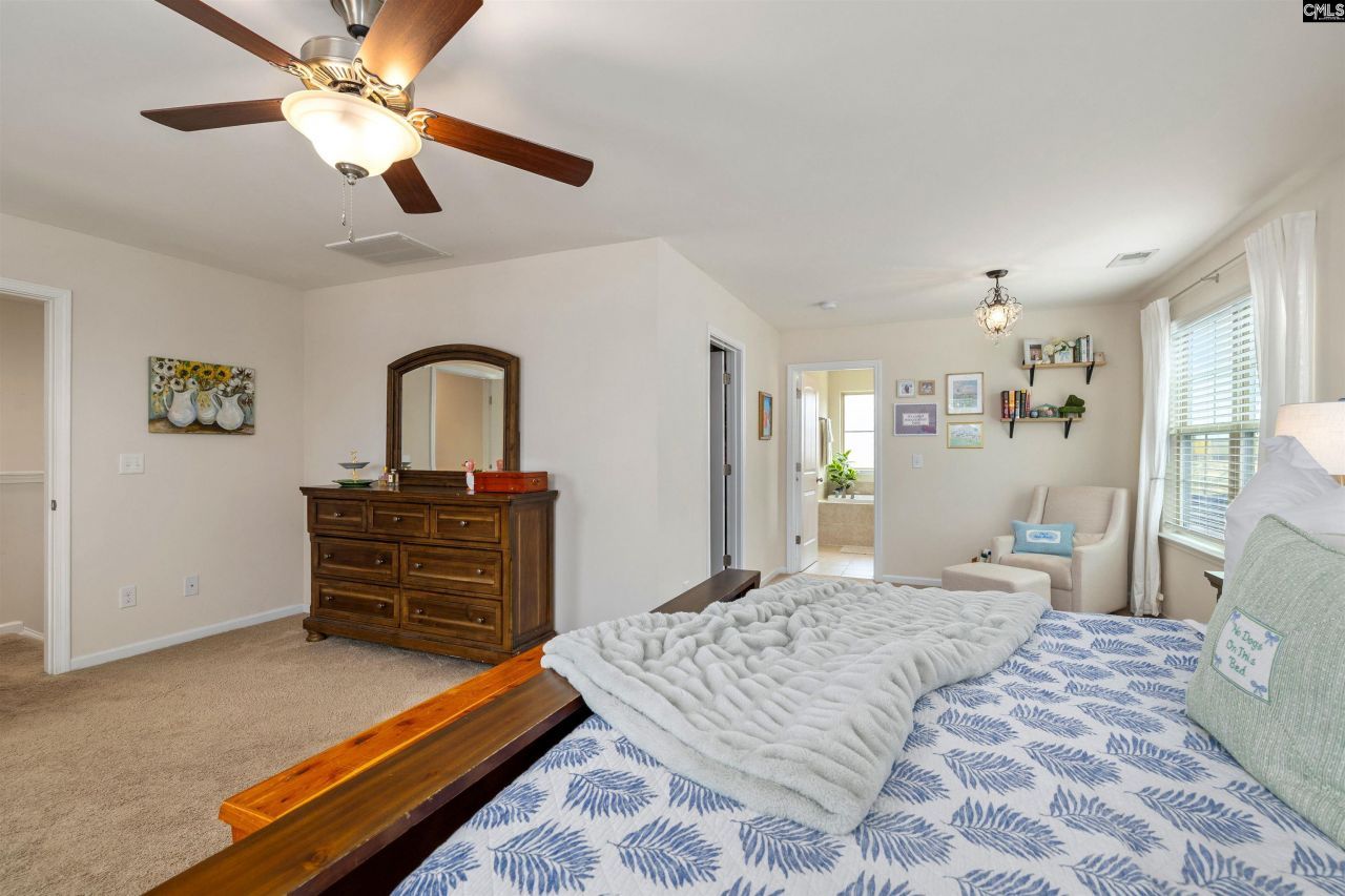 390 Gatesbrook Drive Photo 26