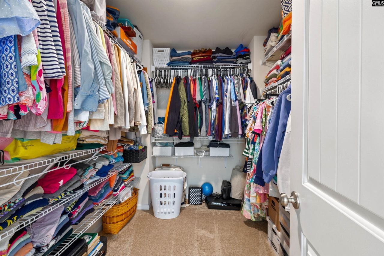 390 Gatesbrook Drive Photo 27