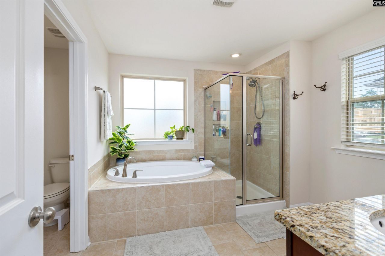 390 Gatesbrook Drive  Photo 28