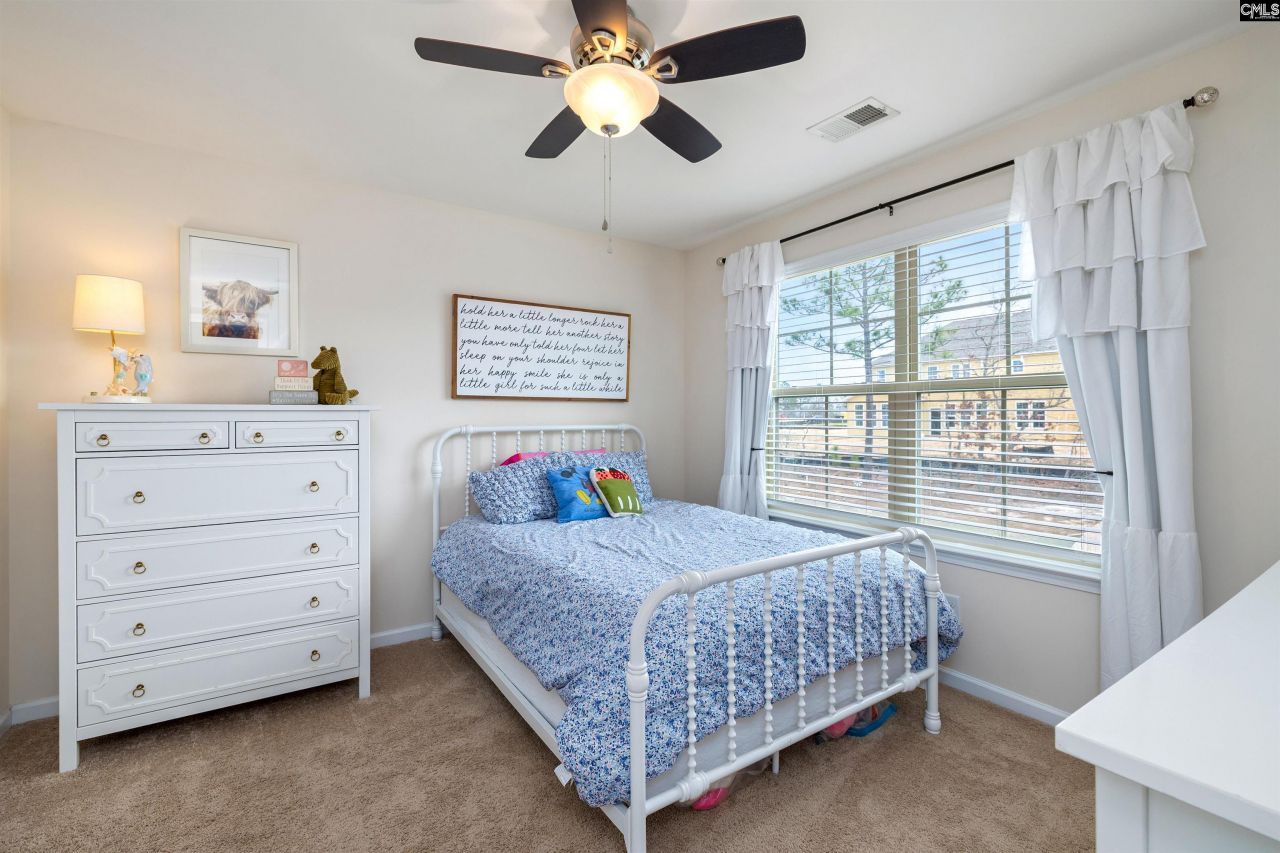 390 Gatesbrook Drive Photo 34