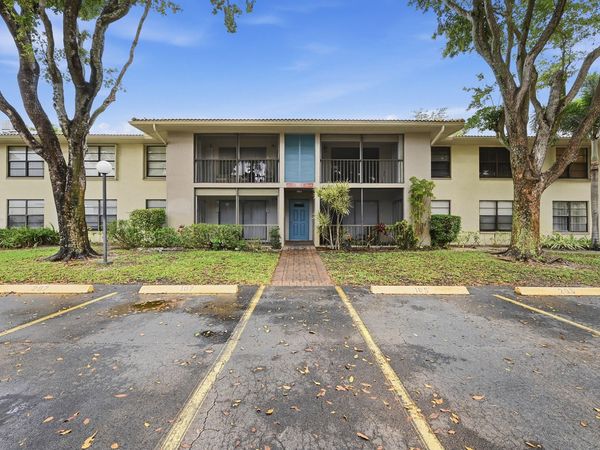 9875 Pineapple Tree Drive, Unit 205, Boynton Beach, FL 33436