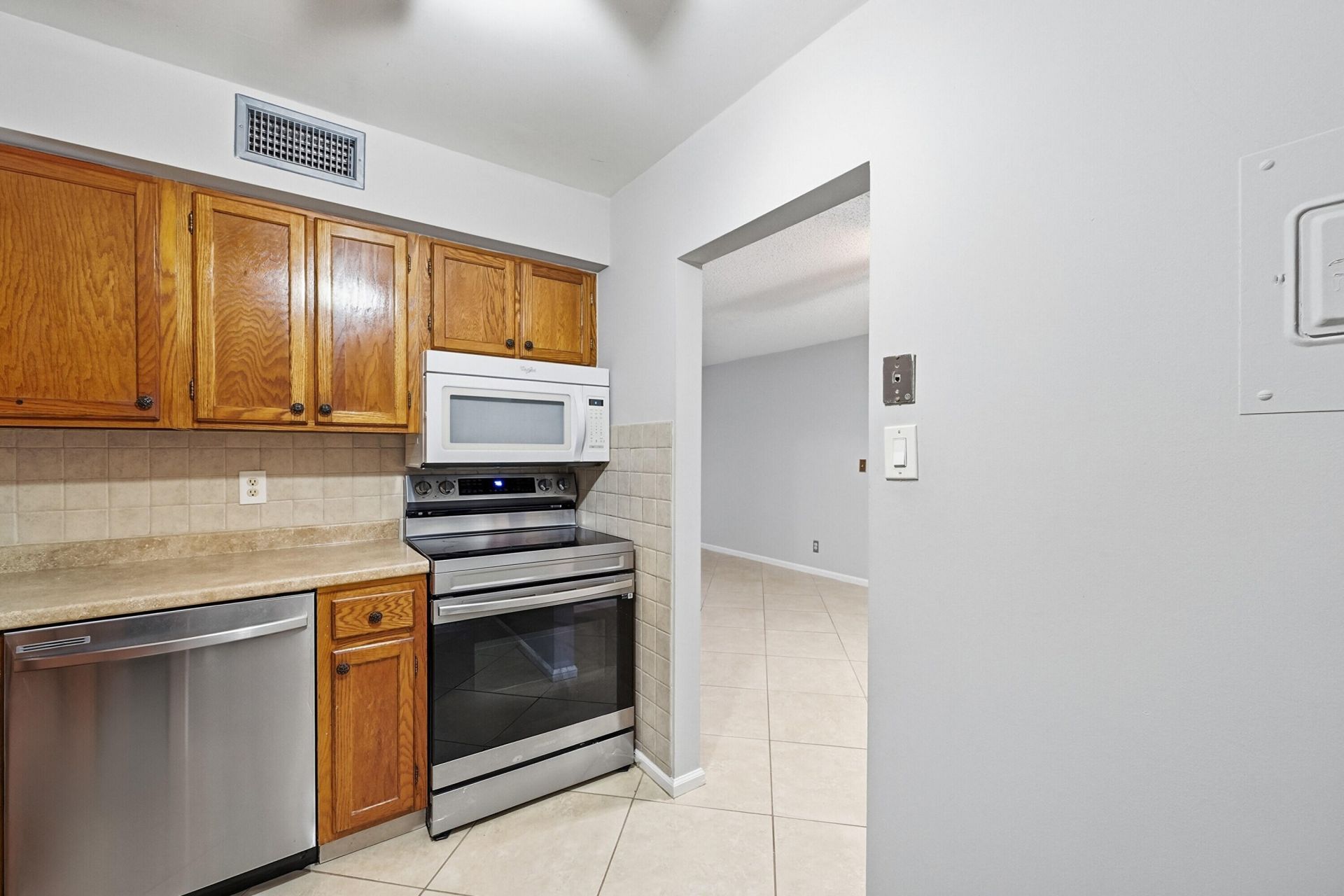 9875 Pineapple Tree Drive, Unit 205, Boynton Beach, FL 33436 Photo