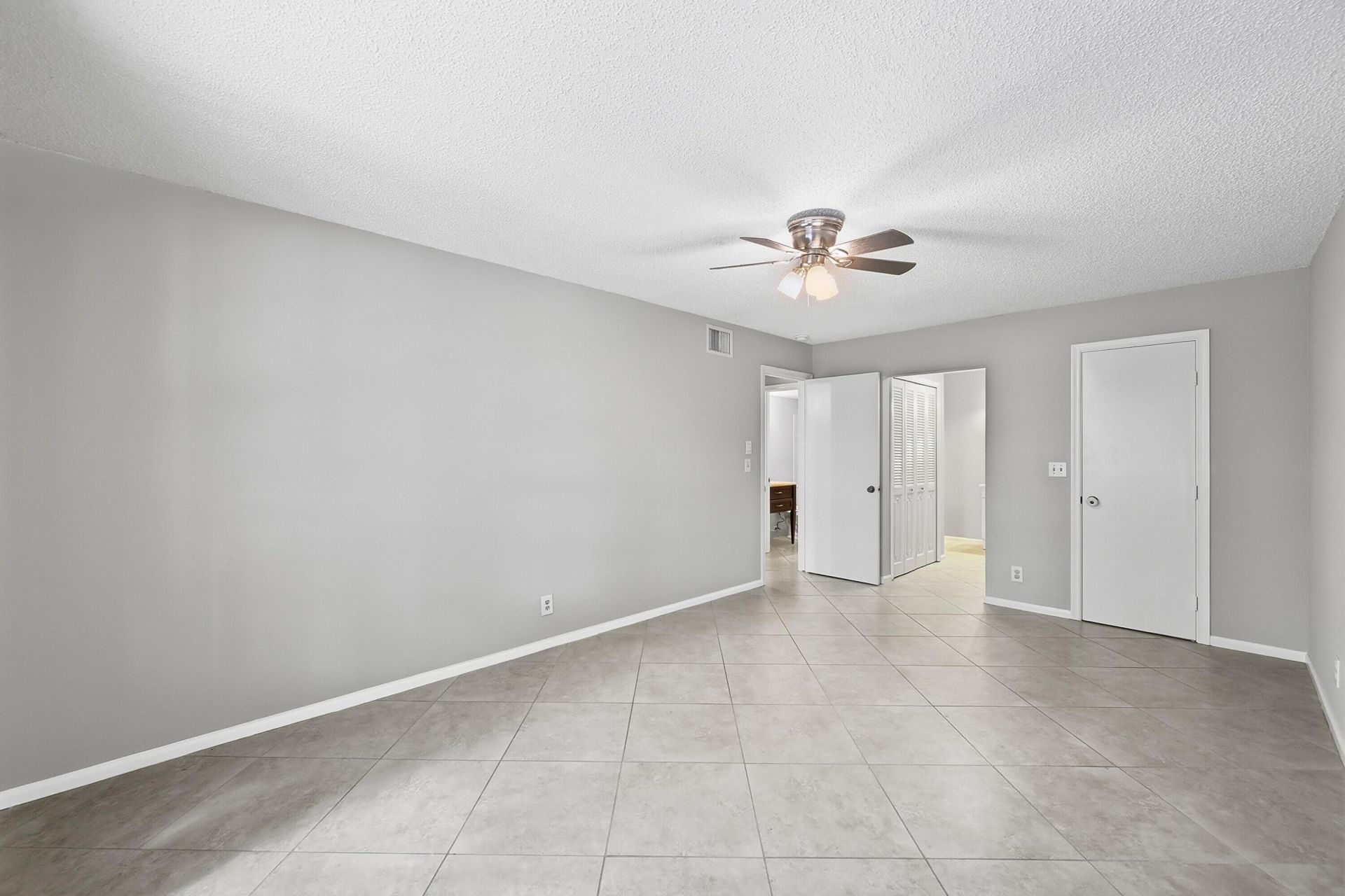 9875 Pineapple Tree Drive, Unit 205, Boynton Beach, FL 33436 Photo