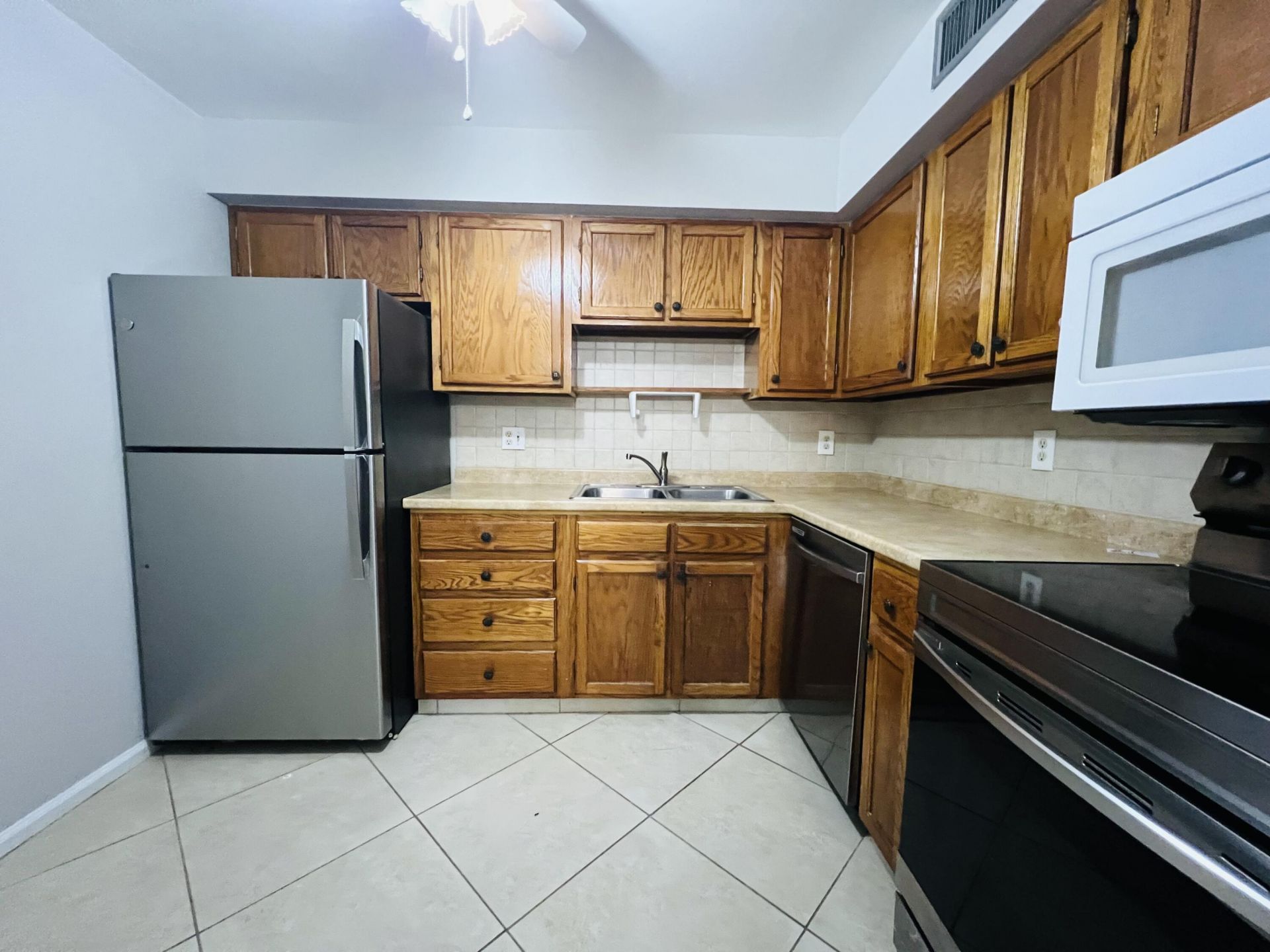 9875 Pineapple Tree Drive, Unit 205, Boynton Beach, FL 33436 Photo