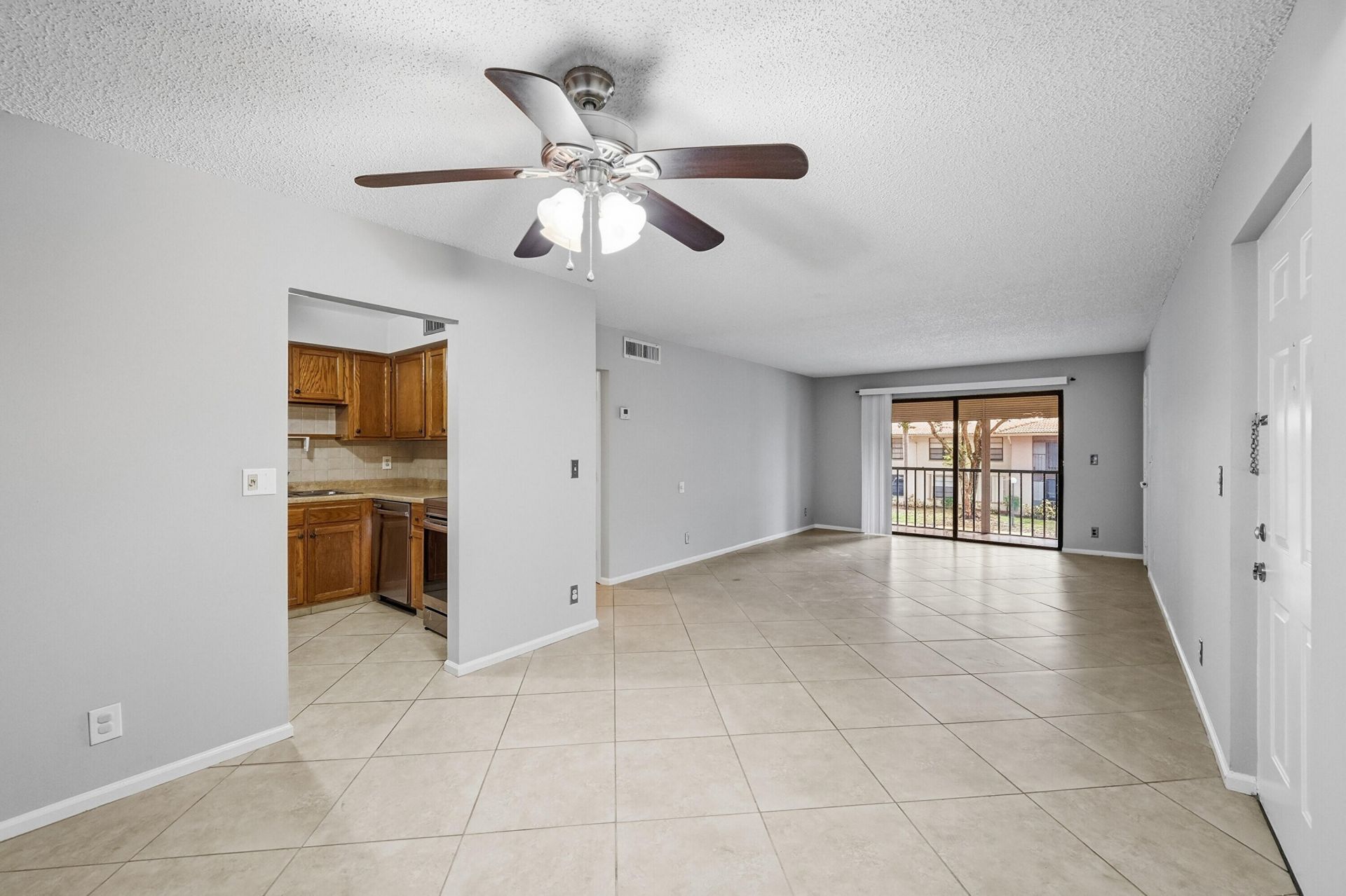 9875 Pineapple Tree Drive, Unit 205, Boynton Beach, FL 33436 Photo