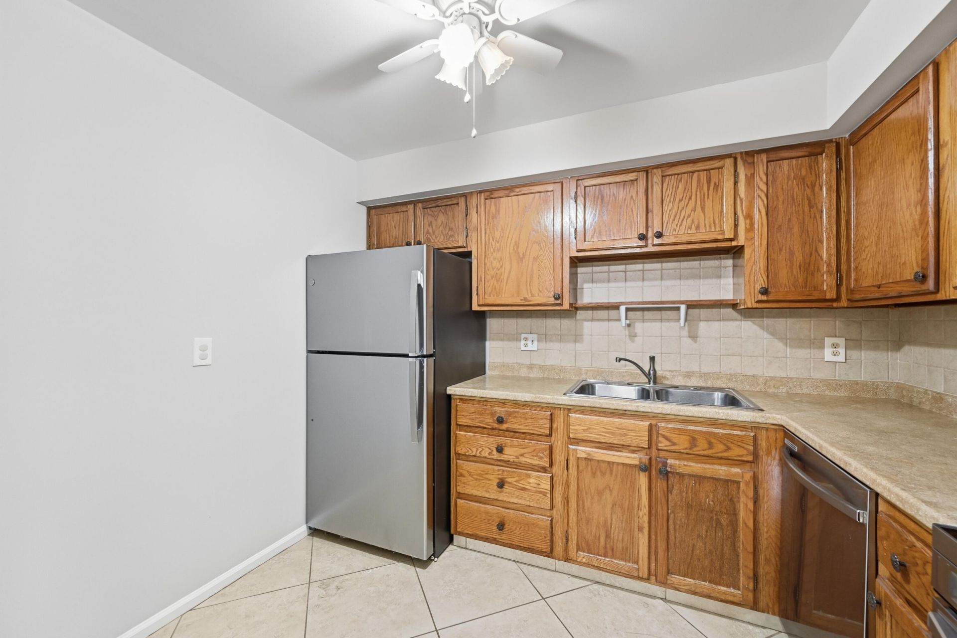 9875 Pineapple Tree Drive, Unit 205, Boynton Beach, FL 33436 Photo