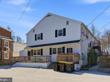 146 WALNUT STREET, MONT CLARE, PA 19453