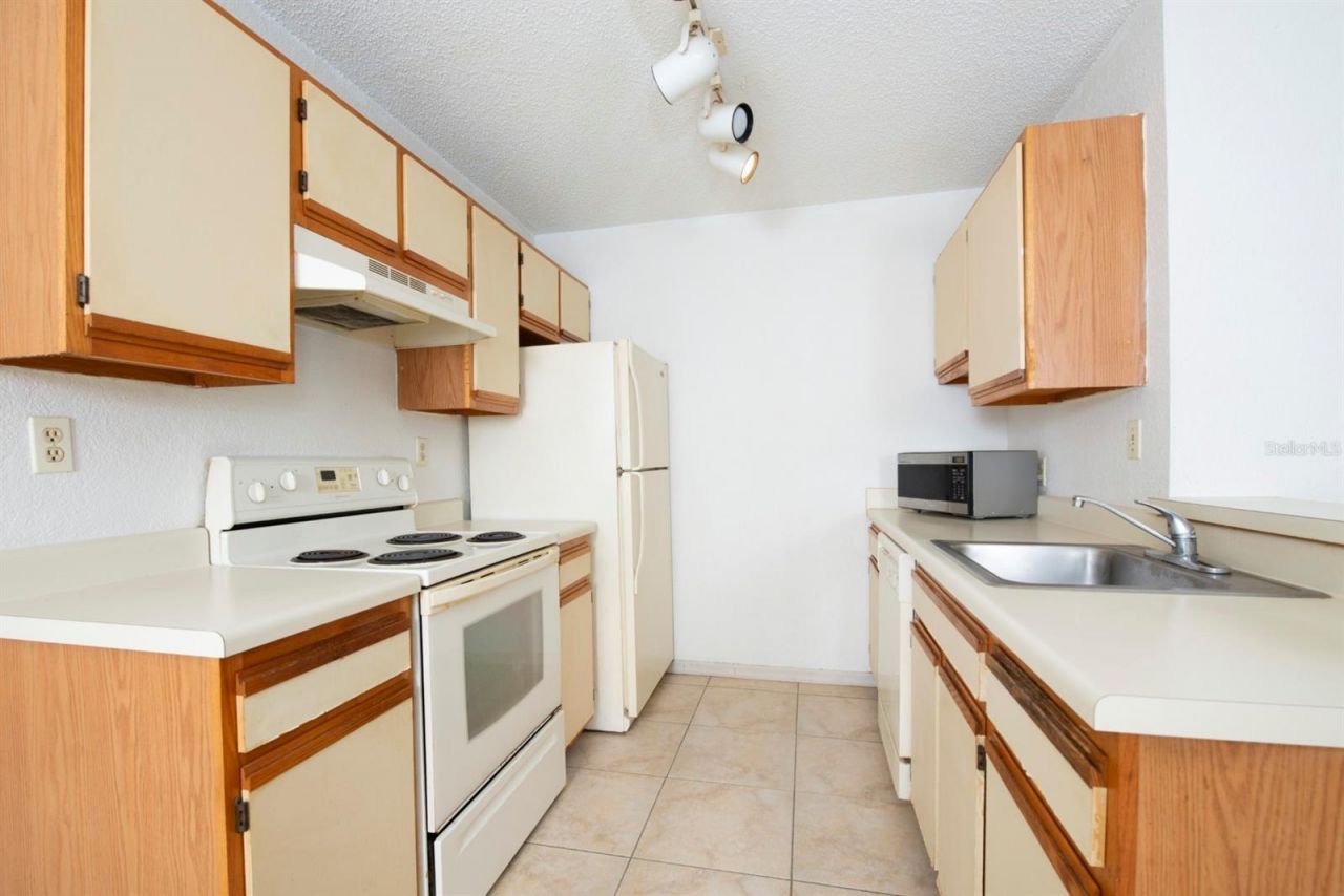 10265 Gandy Boulevard N, Unit 1505, Saint Petersburg, FL 33702 Photo