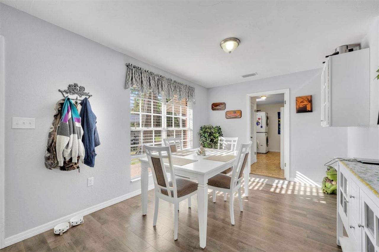 26721 Bloomfield Avenue , Yalaha, FL 34797 Photo