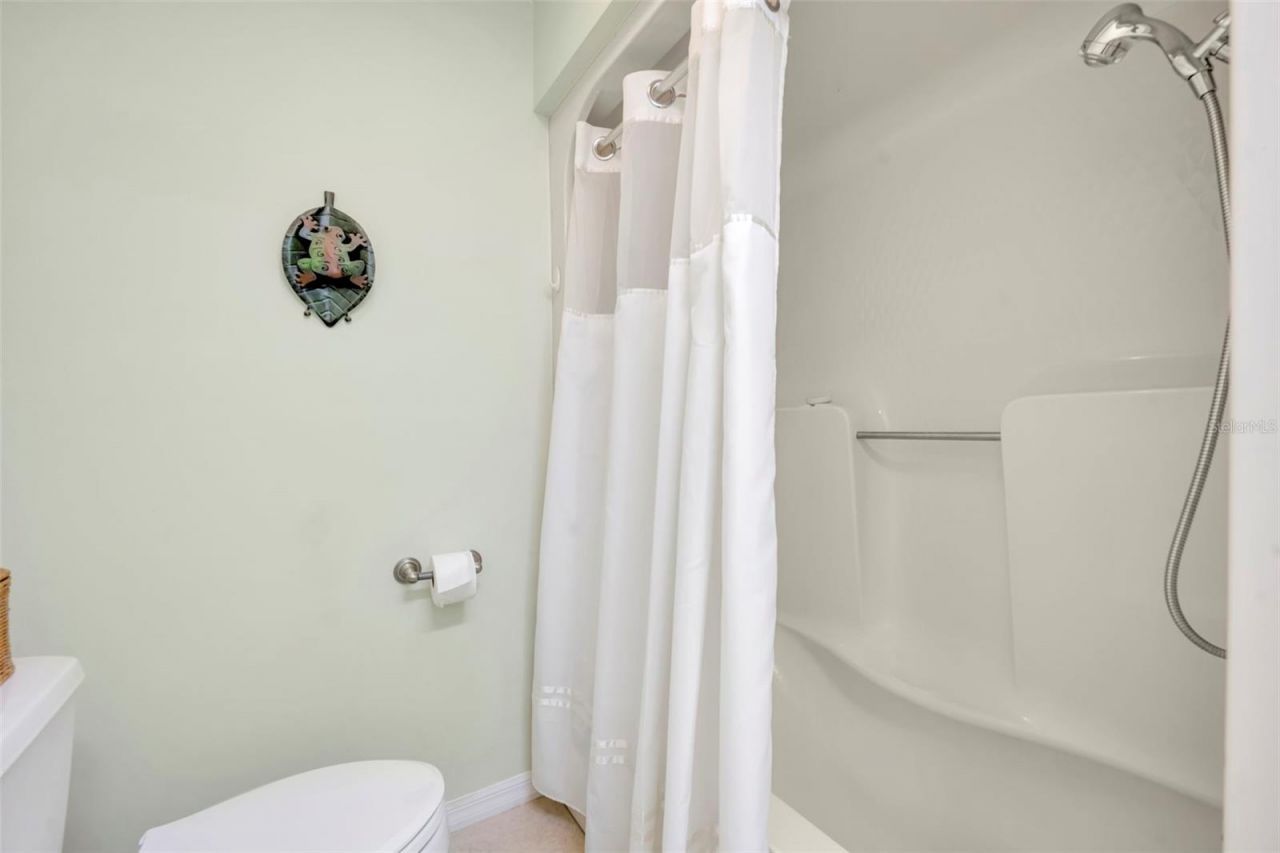 26721 Bloomfield Avenue , Yalaha, FL 34797 Photo