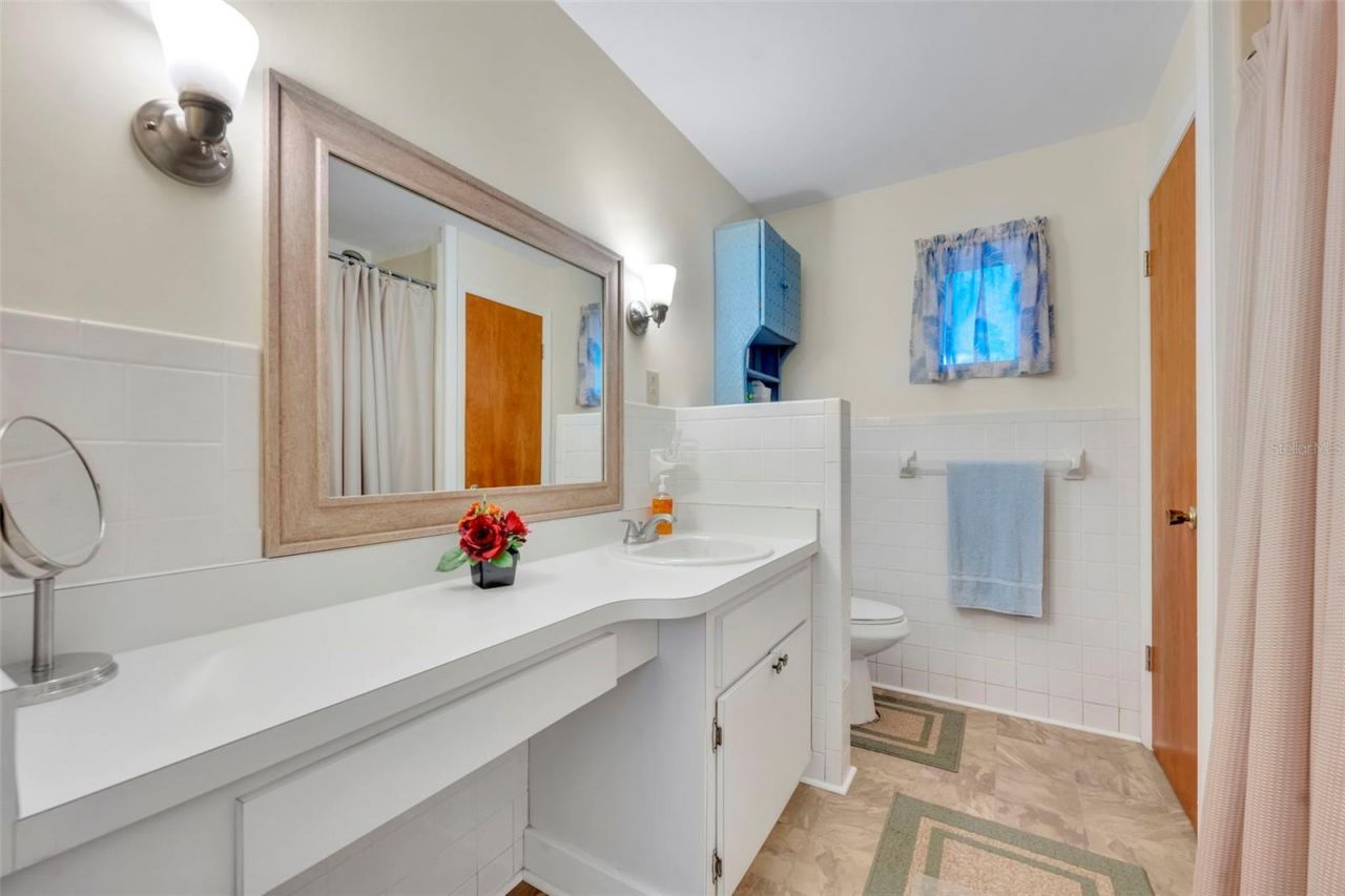 26721 Bloomfield Avenue , Yalaha, FL 34797 Photo