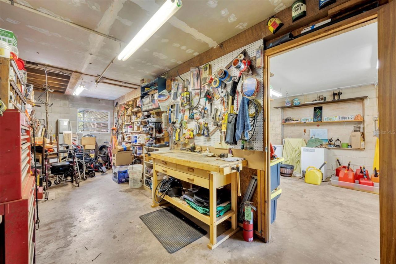 26721 Bloomfield Avenue , Yalaha, FL 34797 Photo