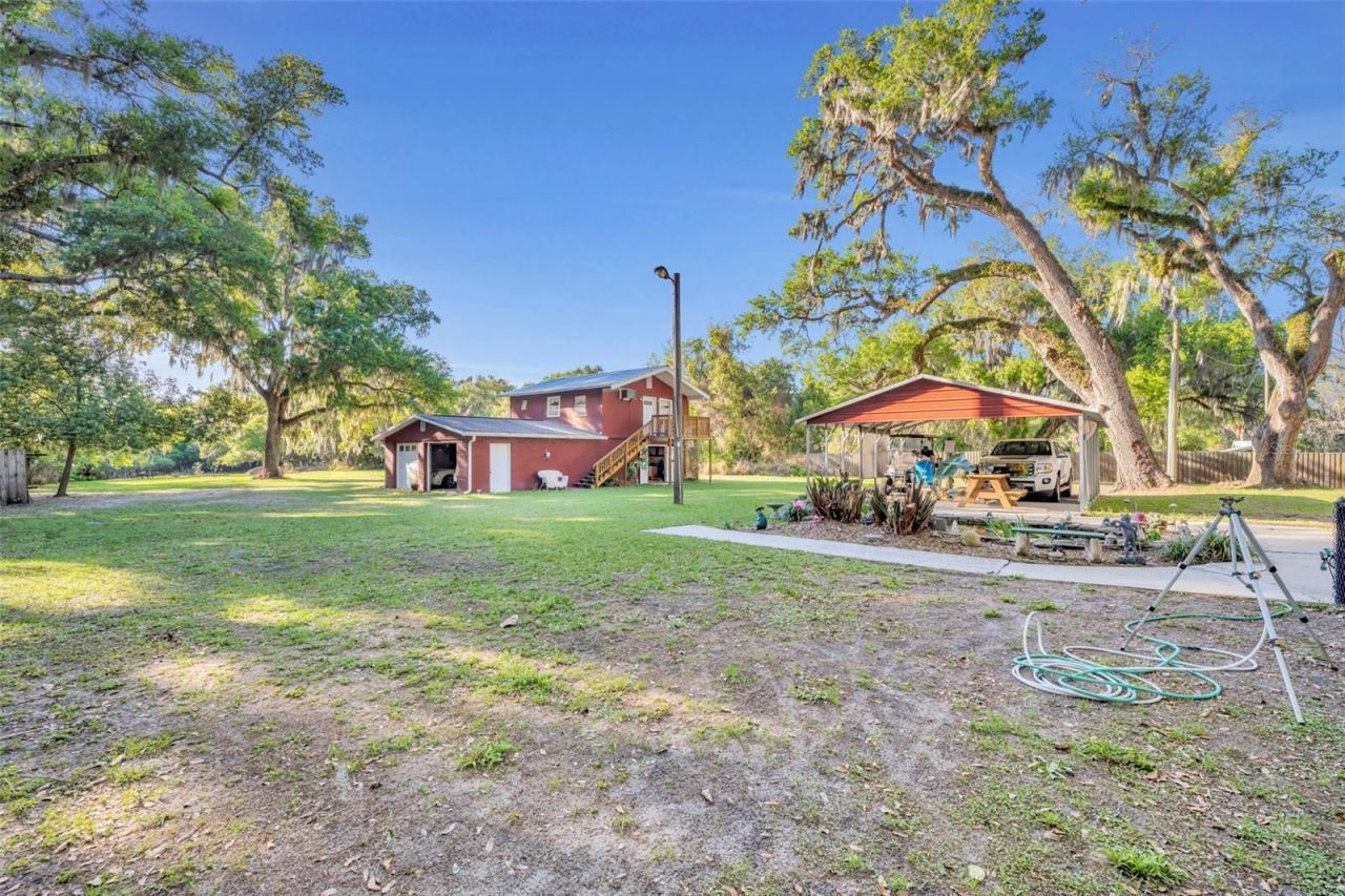 26721 Bloomfield Avenue , Yalaha, FL 34797 Photo