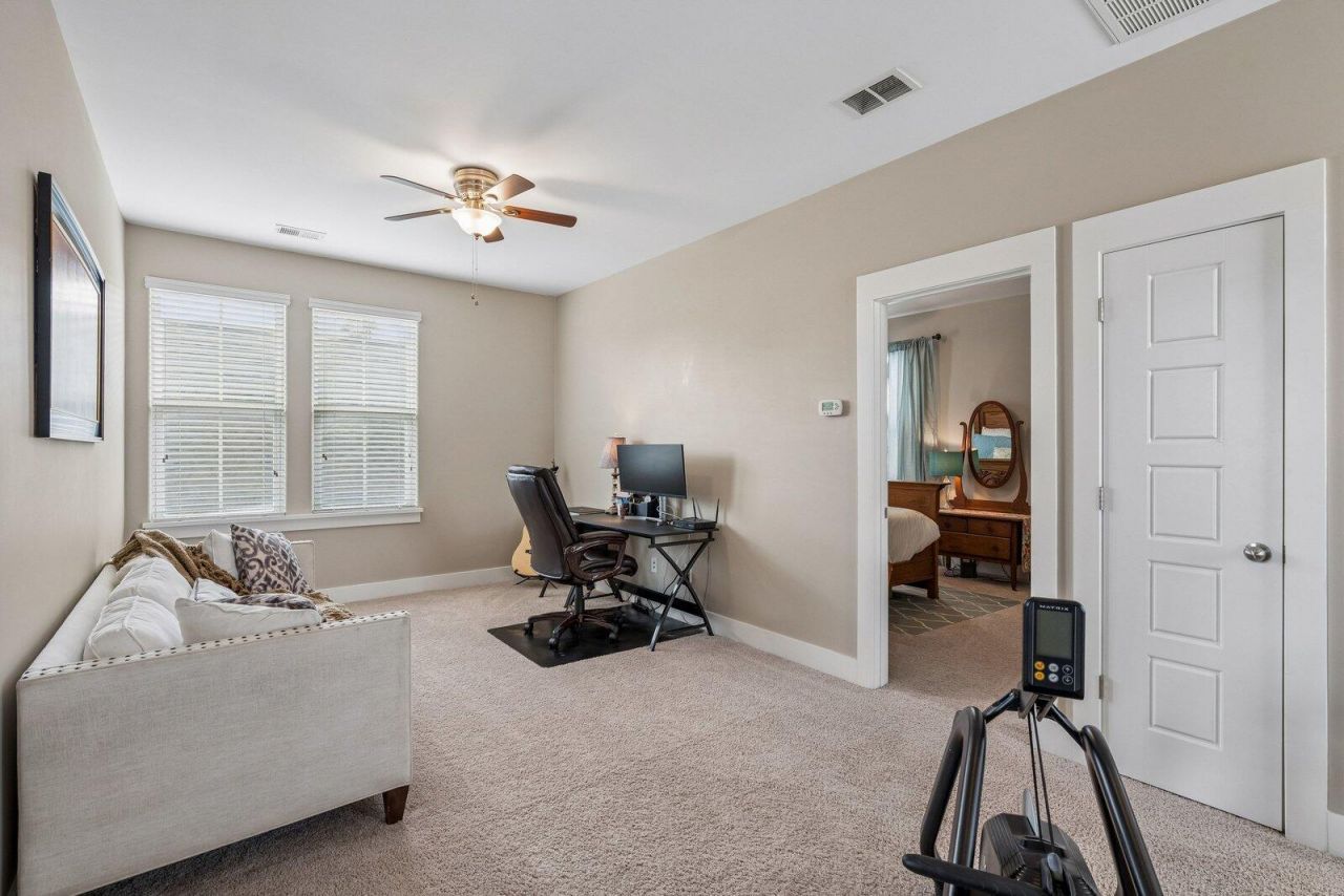 107 Clear Bend Lane Photo 32