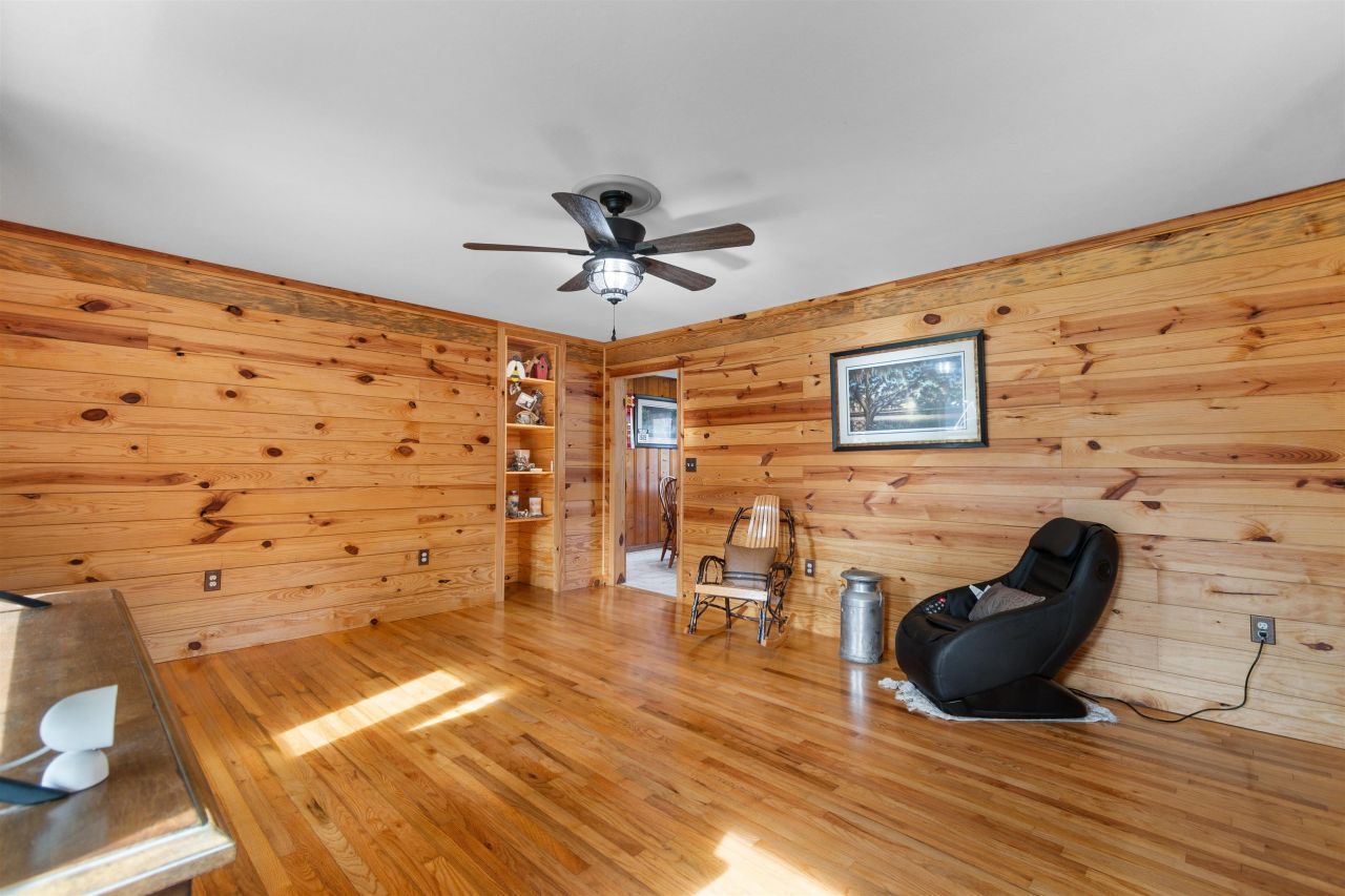 1738 Pickens St. Photo 6