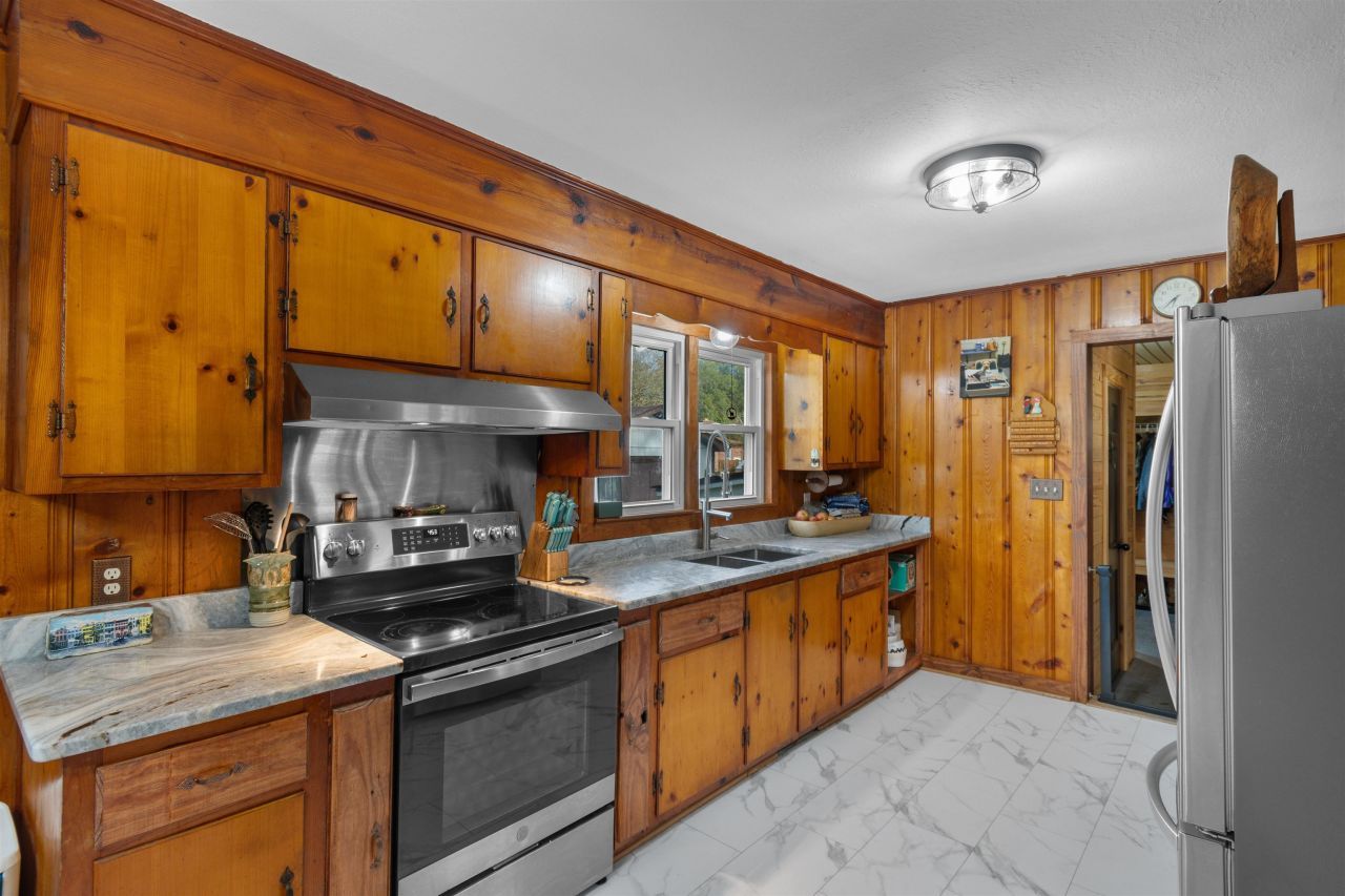 1738 Pickens St. Photo 8