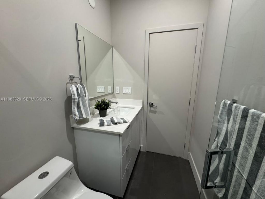 1028 NW 8th Ave , Fort Lauderdale, FL 33311 Photo