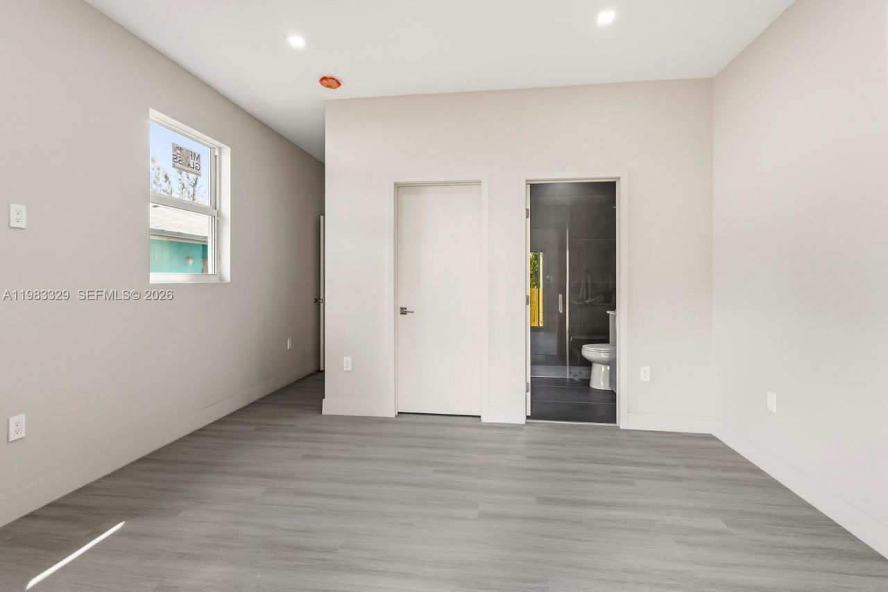 1028 NW 8th Ave , Fort Lauderdale, FL 33311 Photo