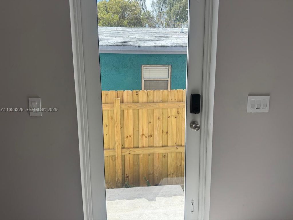 1028 NW 8th Ave , Fort Lauderdale, FL 33311 Photo