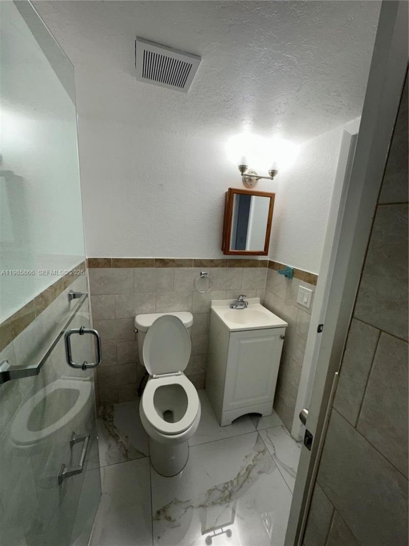 4713 NW 7th St , Unit 406-1, Miami, FL 33126 Photo