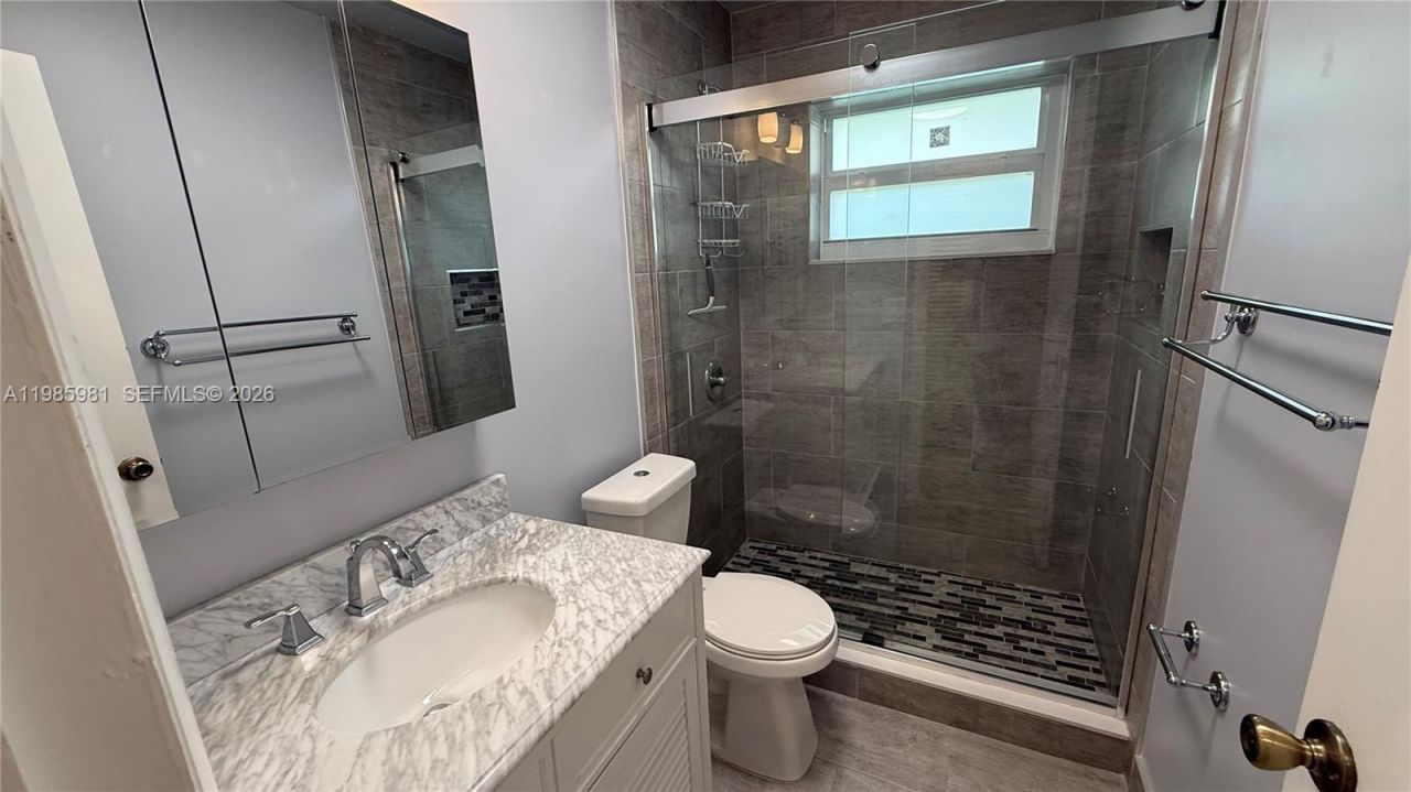 2115 NE 42nd Ct, Unit 206N, Lighthouse Point, FL 33064 Photo