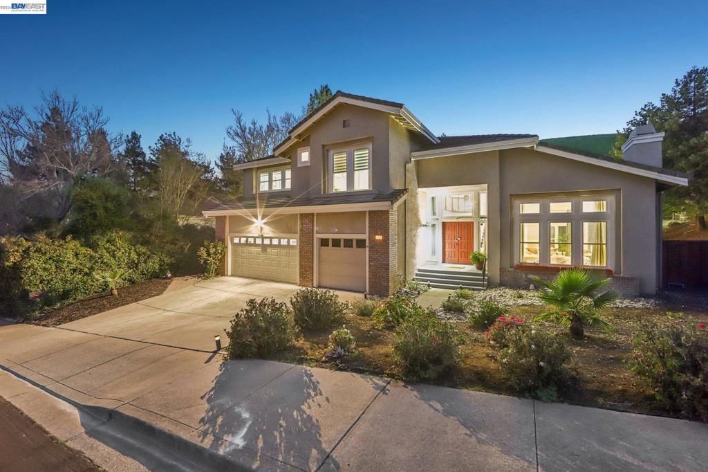 8244 Brittany Dr, Dublin, CA 94568 Main Photo
