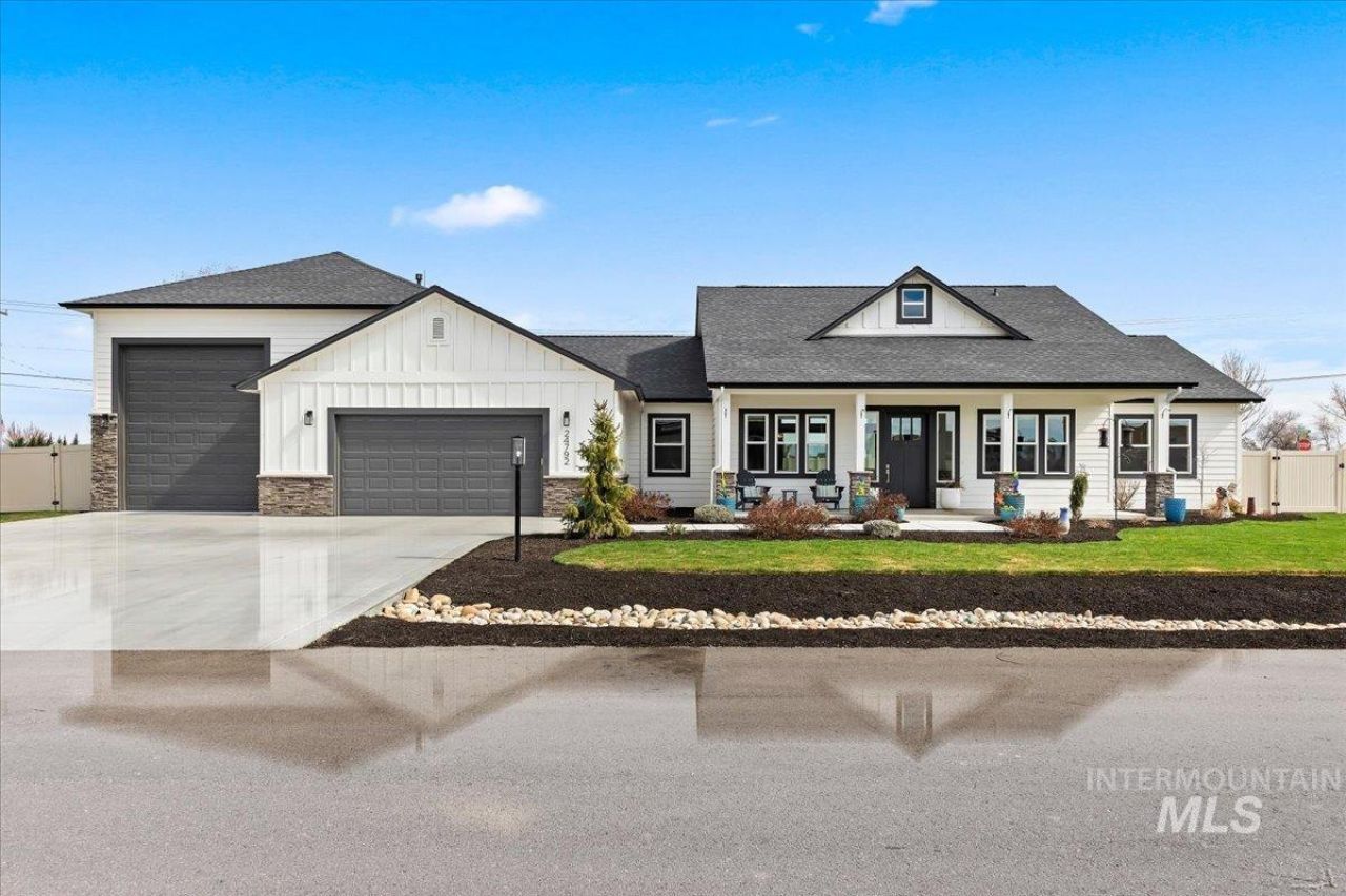 24792 Sienna Glenn, Middleton, ID 83644 Main Photo