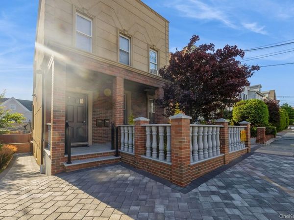 9 Hyatt Avenue , Yonkers, NY 10704