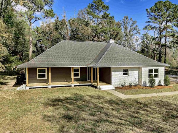 12833 Port Hudson Pride Rd, Zachary, LA 70791