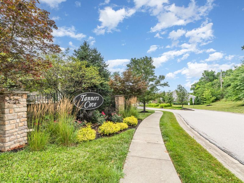 1964 Tanners Cove Road, Hebron, KY 41048 Photo 4