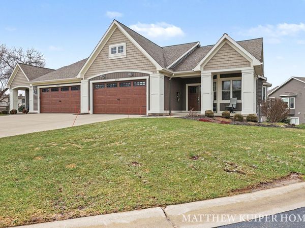 6505 Andres Xing, Grandville, MI 49418