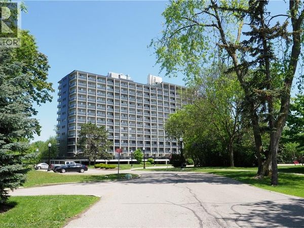 58 BRIDGEPORT Road East, Unit 806, Waterloo, ON N2J4H5