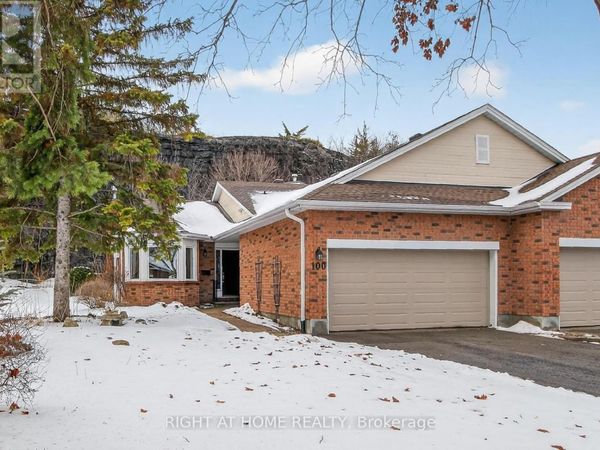 100 Darlington Private West, Ottawa, ON K1V0X8