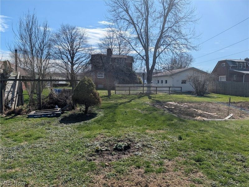 218 S lawn Drive, Newcomerstown, OH 43832 Photo 15