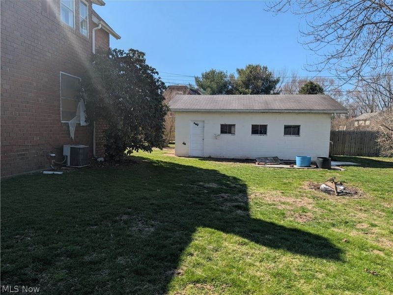 218 S lawn Drive, Newcomerstown, OH 43832 Photo 17