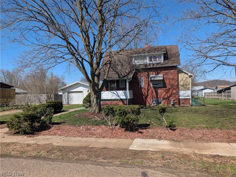 218 S lawn Drive, Newcomerstown, OH 43832 Photo 8