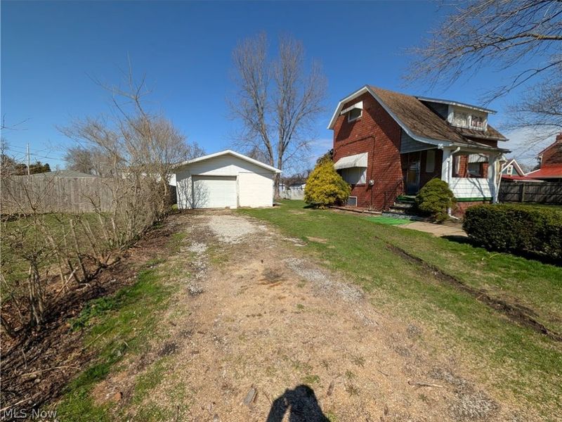 218 S lawn Drive, Newcomerstown, OH 43832 Photo 9