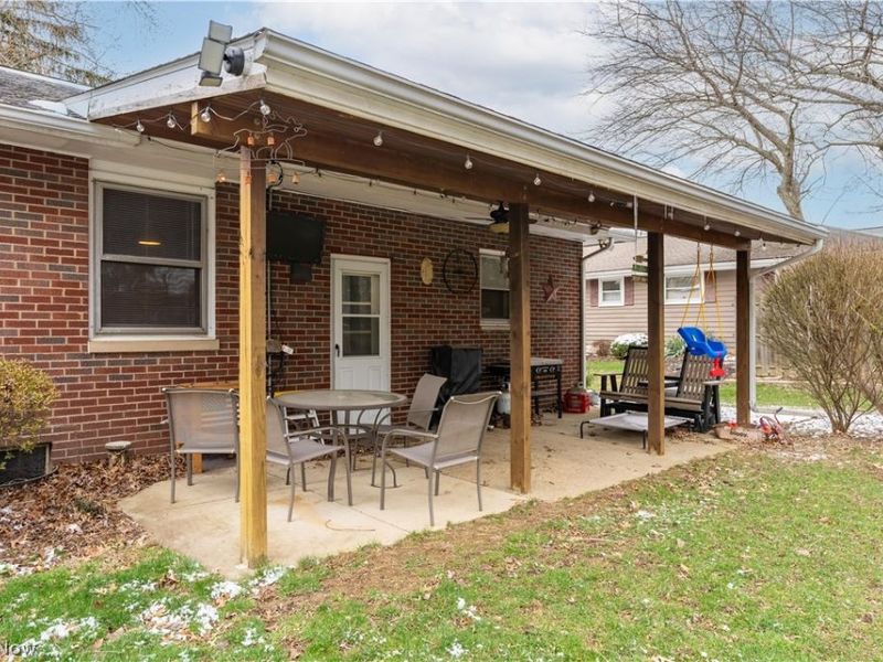 6775 Grove Road, New Franklin, OH 44216 Photo 5