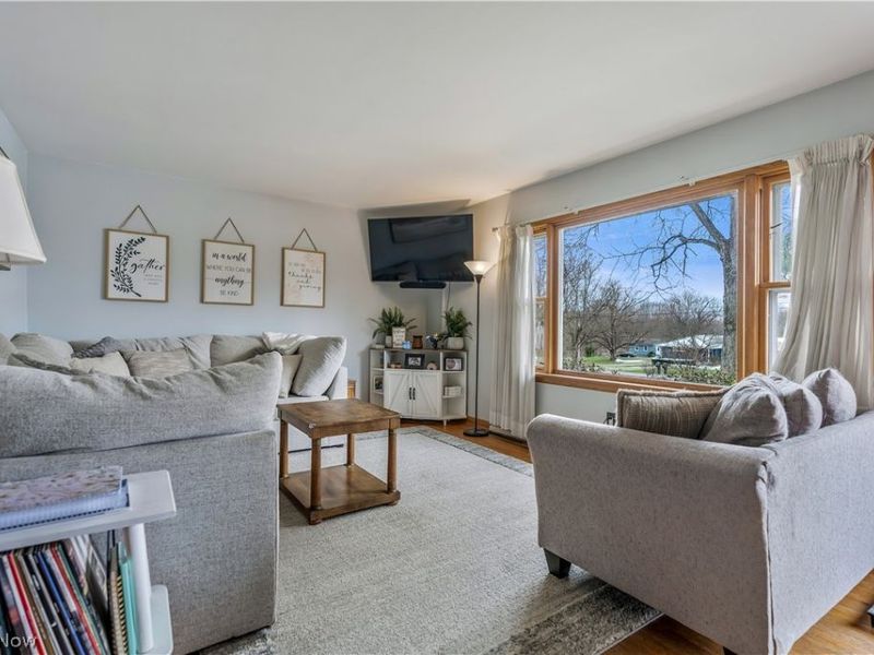 6775 Grove Road, New Franklin, OH 44216 Photo 8