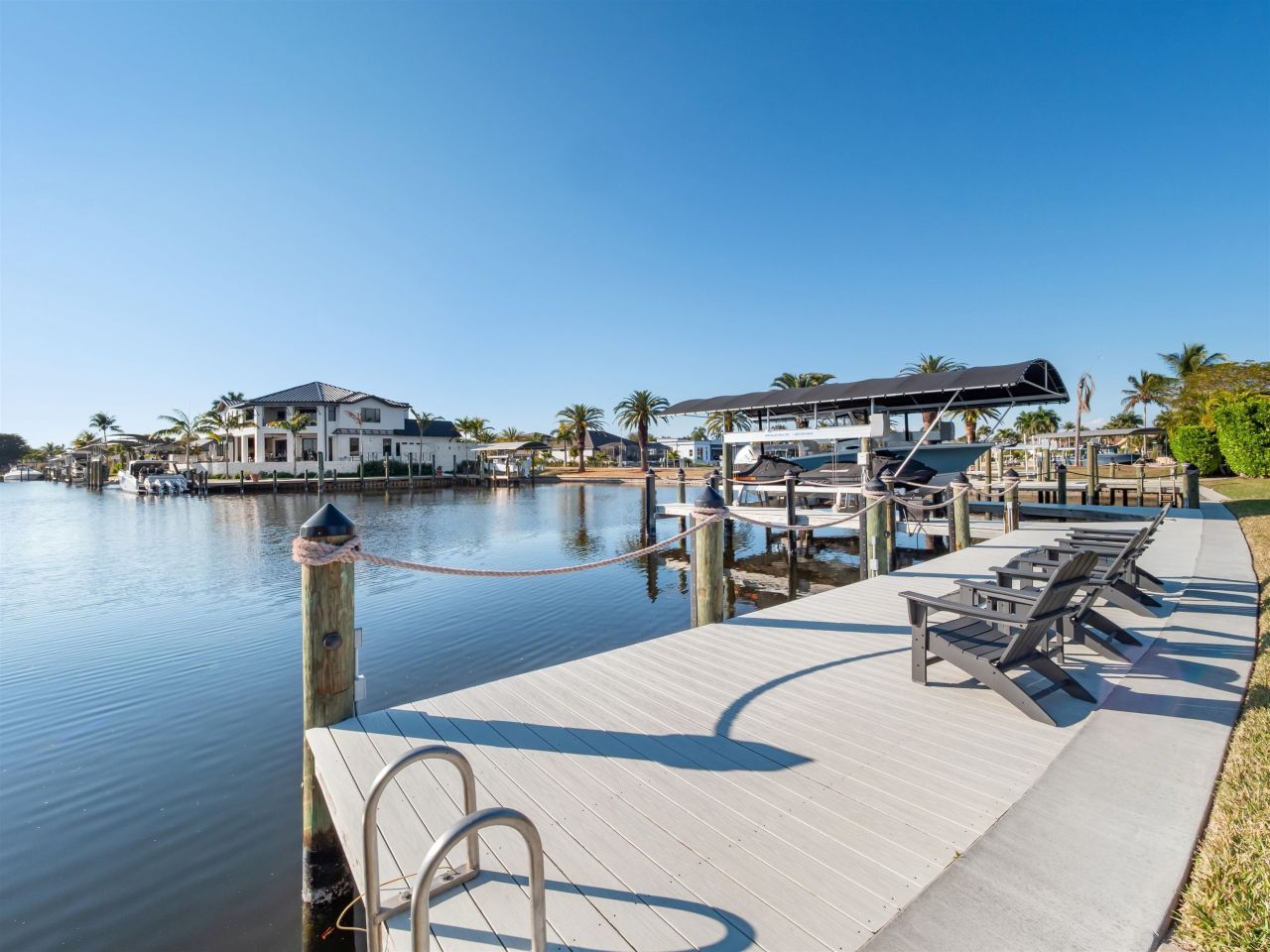 6610 Joanna Cir, Fort Myers, FL 33919 Photo