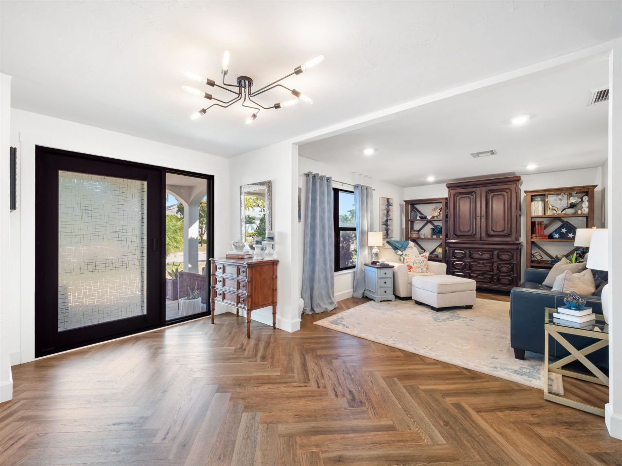 6610 Joanna Cir, Fort Myers, FL 33919 Photo