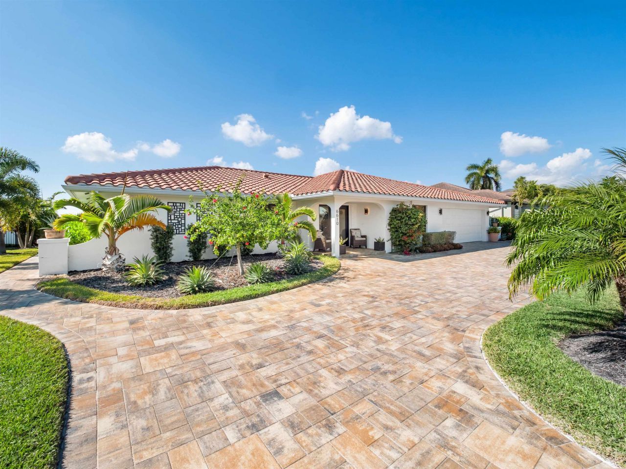 6610 Joanna Cir, Fort Myers, FL 33919 Photo