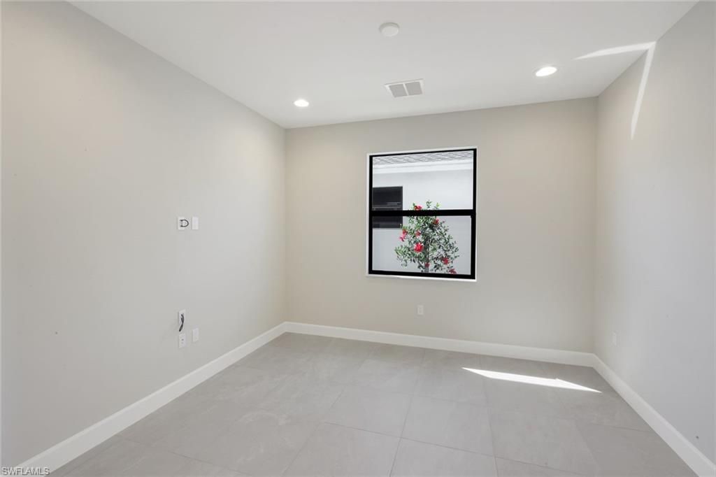 3368 Meloy Dr, Fort Myers, FL 33905 Photo