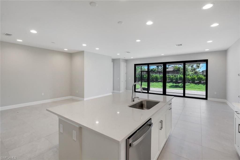 3368 Meloy Dr, Fort Myers, FL 33905 Photo