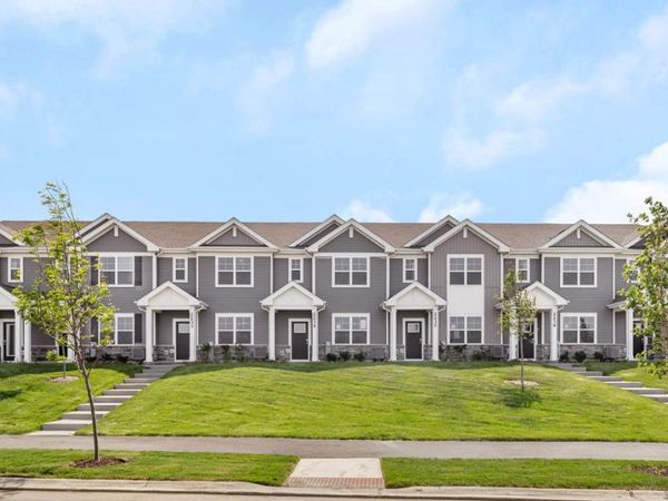 2253 Barbera Road, Oswego, IL 60543