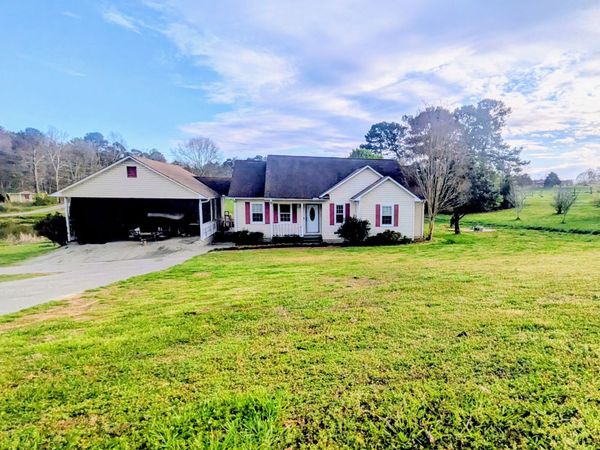 327 Lovebridge Road SE, Calhoun, GA 30701