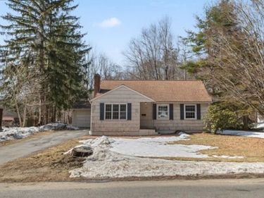 120 Pine Street, Leicester, MA 01524