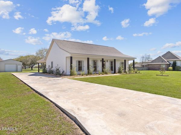 8633 Westwood Drive , Abbeville, LA 70510